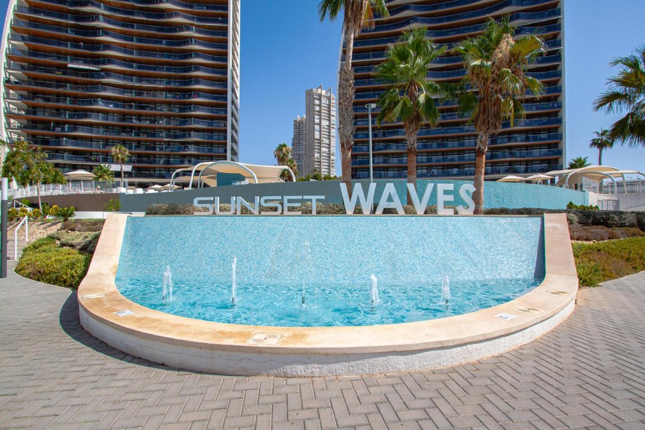 Sunset Waves Aparts By Rb Apartment เบนิดอร์ม ภายนอก รูปภาพ